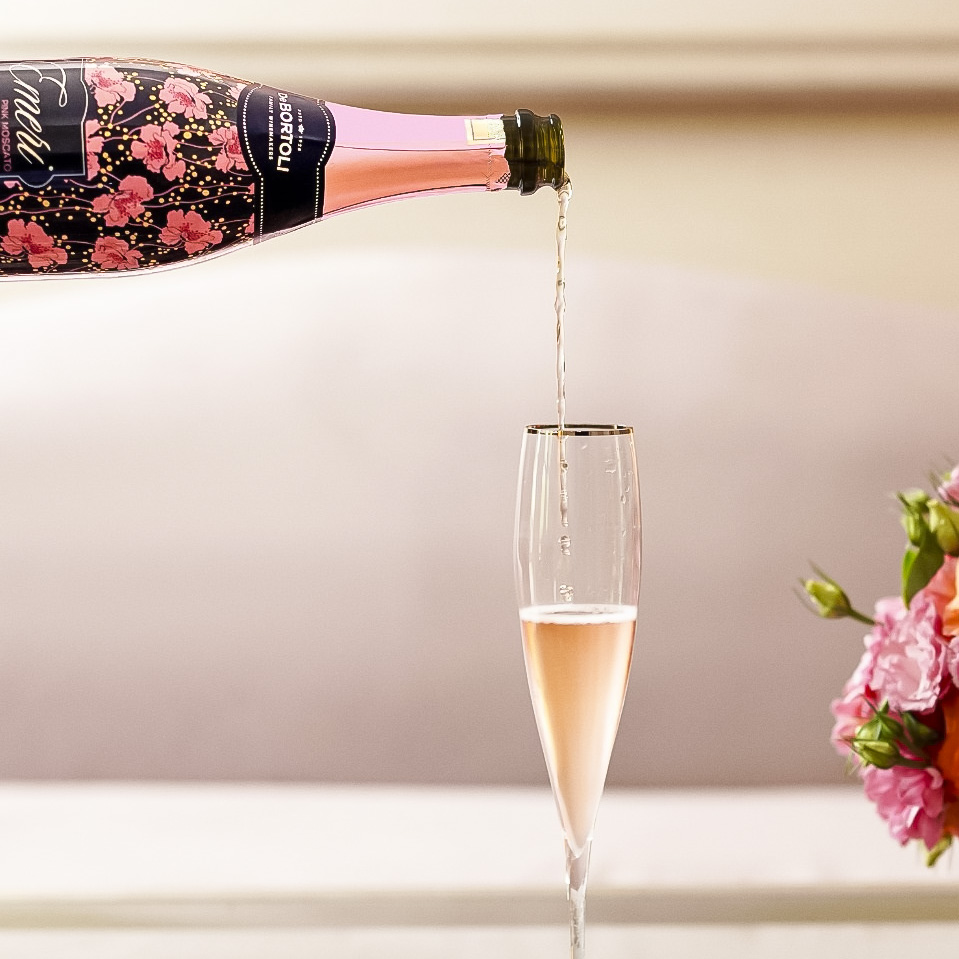 Rượu Vang Nổ Úc Emeri Pink Moscato De Bortoli